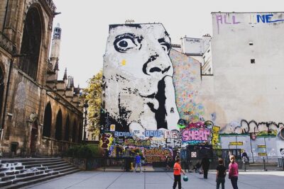 Private Street Art Tour in Paris with Local Expert - Meeting your guide at your hotel and keeping it genuinely private