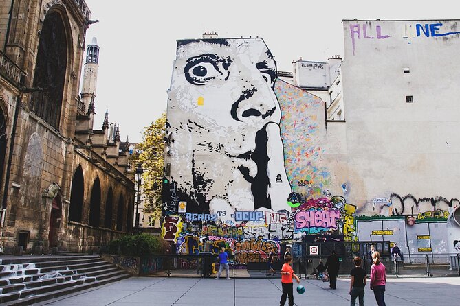 Private Street Art Tour in Paris with Local Expert - Meeting your guide at your hotel and keeping it genuinely private