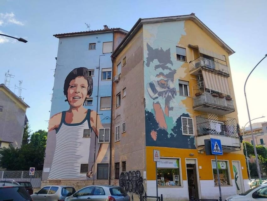 Rome street art tour: off the beaten path with a local guide - Gelato and photos: small choices that make the walk better