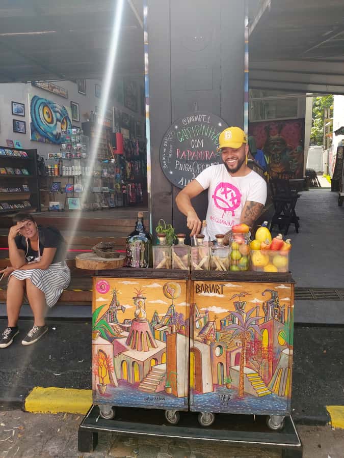 São Paulo: Bar and Street Art Crawl with Local Guide - Key things that make this crawl work