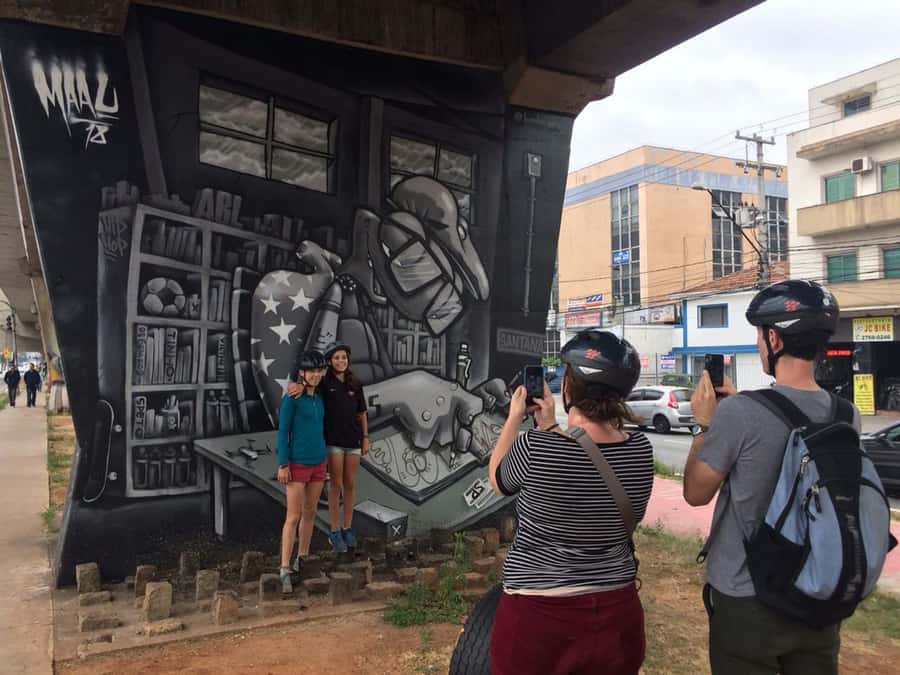 São Paulo: Street Art Bike Tour - Why a bike tour reads São Paulo better than walking