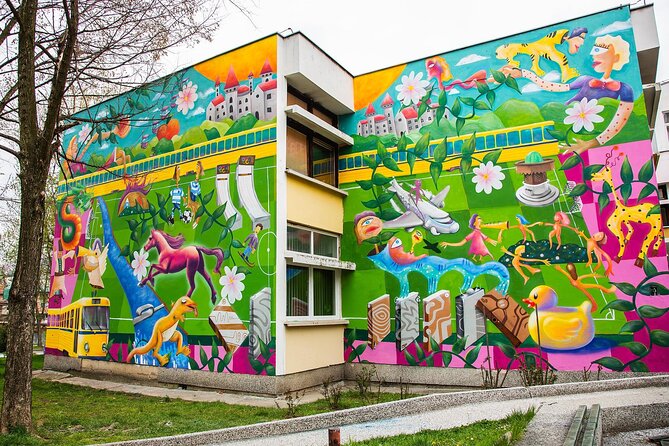 SARAJEVO STREET ART TOUR (art, history & mystery) - sARTajevo! - Stop 4: Aria, Mr. Chat, the Mural Singer (Pjevač), and Gallery Boris Smoje