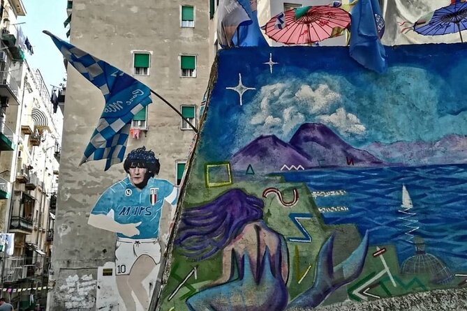 Spanish Quarter of Neaples StreetArt & Traditions, with coffee and babà - Finishing on Via Toledo Side Streets Near Piazza Plebiscito