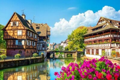 Strasbourg : Private Street Art Tour - Starting at 7 Rue des Frères: a practical meet-up