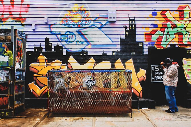 Street Art Tour in New York City with Local Expert Guide - Starting in DUMBO: the DUMBO Walls project and big-city photo angles