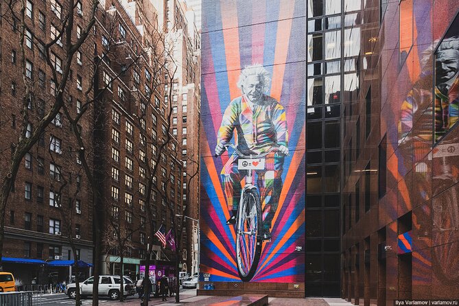 Street Art Tour in New York City with Local Expert Guide - East Village and Lower East Side parks: First Street Green Cultural Park and Centre-Fuge