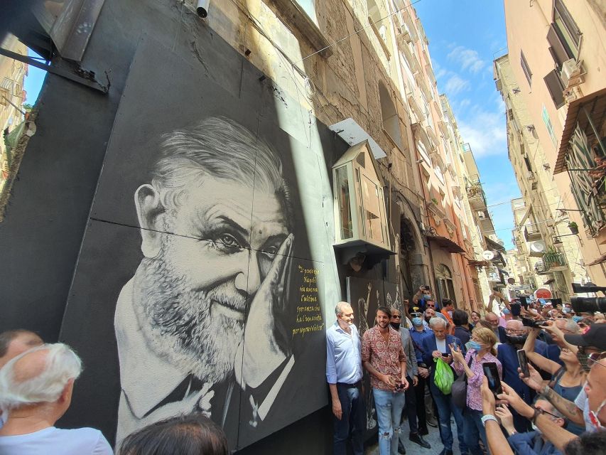 Street art tour of the Spanish Quarters & Maradona idol - Timing, weather, and keeping your day flexible