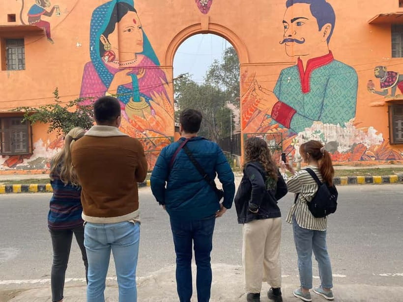 Street Art Walk with Chai & Snack - Local-life context plus practical Hindi tips
