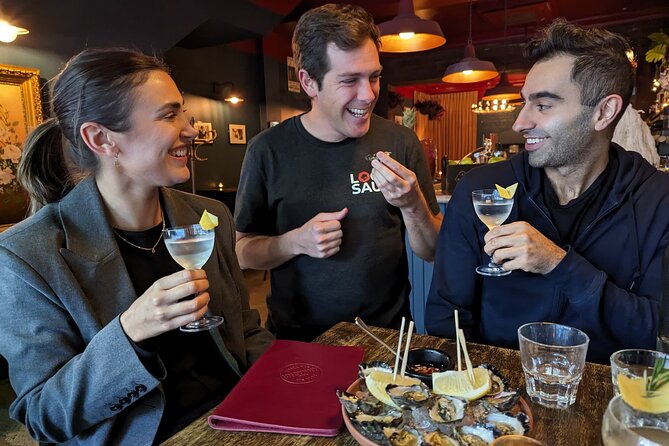 Sydney Small Bars and Street Art Tour - Saturday Route: Spice Alley Laneway Walk and Redfern-Chippendale Bars