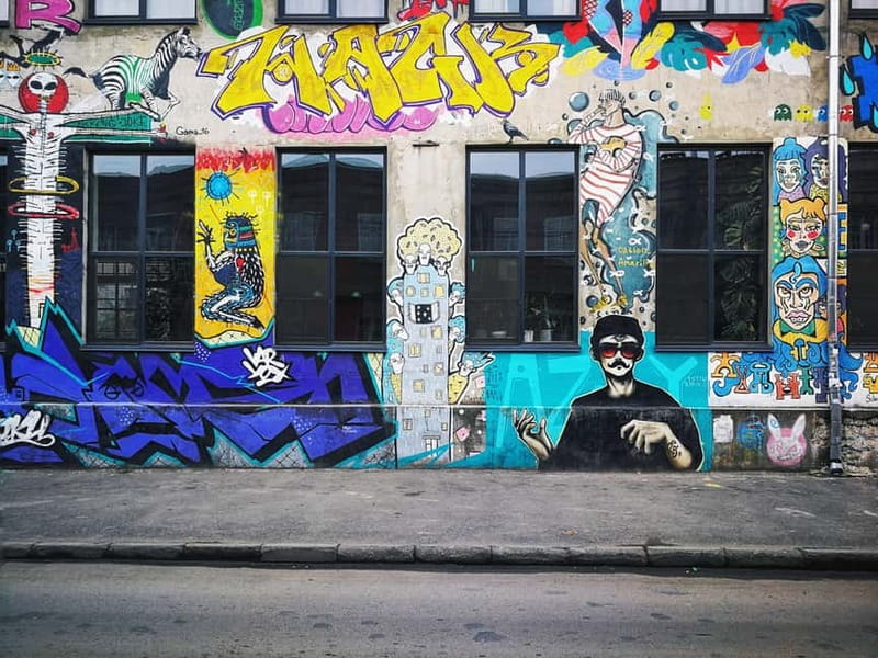 Tbilisi: Street Art and Graffiti Guided Walking Tour - Meeting your guide: Giorgi, George, and Sara set the tone