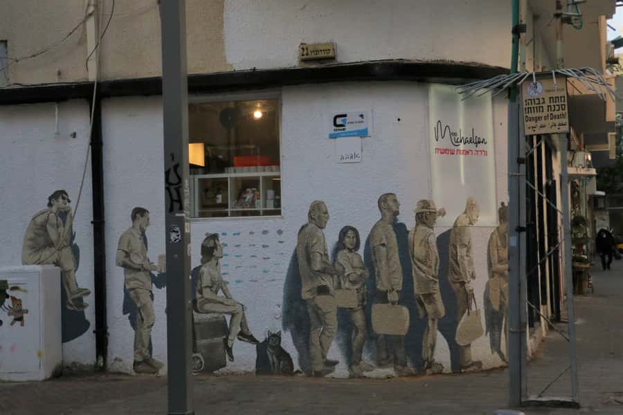Tel Aviv: Florentin Saturday Walking Tour - Florentin murals and creative corners, ending at Ben Attar garden (1 hour)
