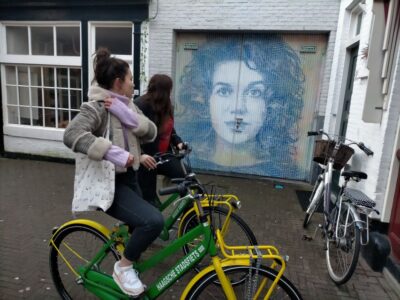 The Hague: Street Art Tour by Bike - Getting set up at Paviljoensgracht 131 (and avoiding the common scramble)