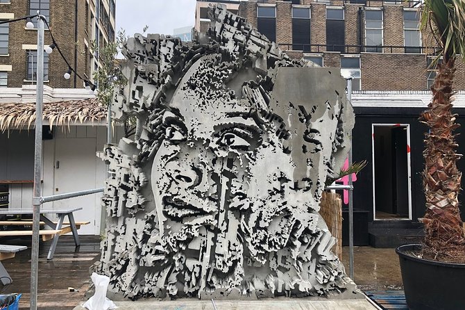 The Original London Street Art Tour - Stop 1: Old Spitalfields Market and Brushfield Street Setup