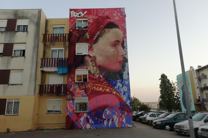 The Real Lisbon Street Art Private Guided Tour by Minivan - The stops: what to look for when you’re walking stairways and alley corners