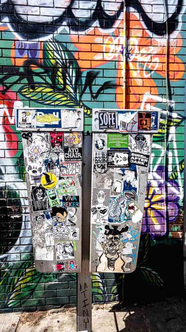 Toronto: Must Do NonTouristy Street Art Tour by local Artist - College West and Dundas West: How an Art Corridor Forms Over Time