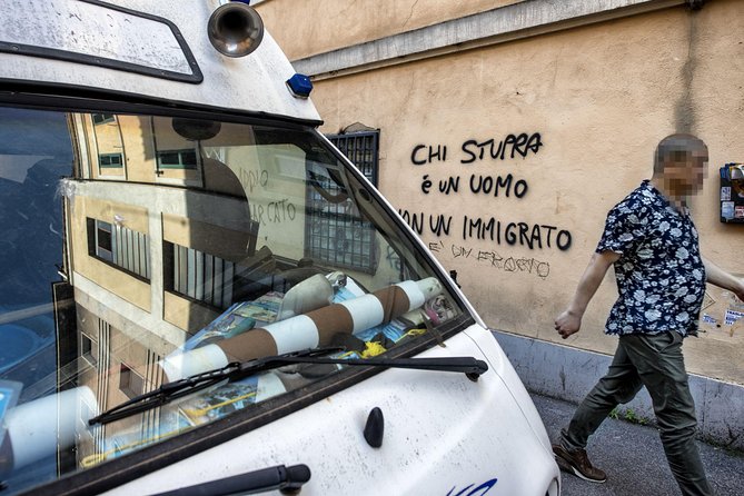 Torpignattara Photo Tour: melting pot, street art and politics - Key things you’ll notice on this Torpignattara photo tour