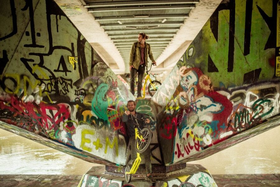 Vienna: 2-Hour Street Art Tour - Route 1: Gumpendorferstraße, the 6th district, and the contemporary stop