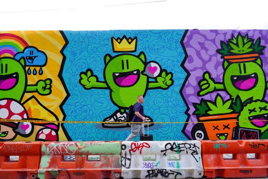 Wynwood Art District 1-Hour Wynwood Buggies Street Art Tour - Quick hits before you go