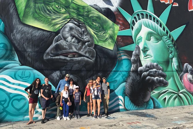 Wynwood French Guided Tour - Street Art - Small group pacing and why it matters