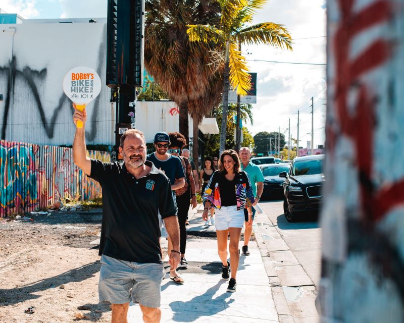 Wynwood Walls Street Art & Neighborhood Walking Tour - Starting at La Sandwicherie: Finding Your Guide With the Paddle